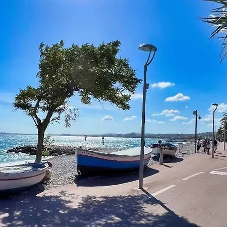 Apartment 2 Pieces Lumineux, Proche Plage, Parking, Clim, Hippodrome Cagnes-sur-Mer